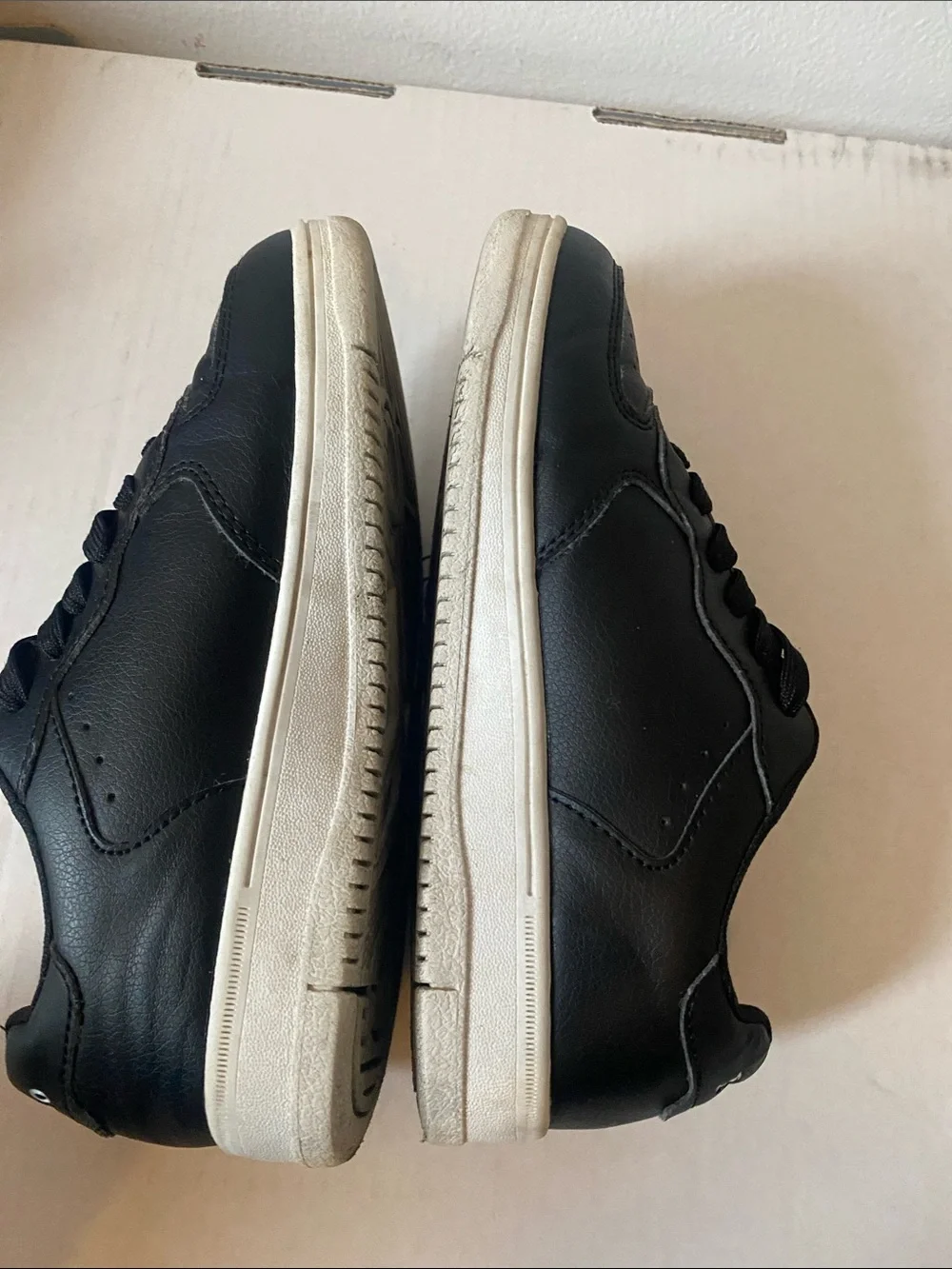 Kids Polo by Ralph Lauren Black Leather Sneakers with White Pony sz 2.5